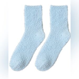 No Boundaries Fuzzy Woman’s Love Song Socks